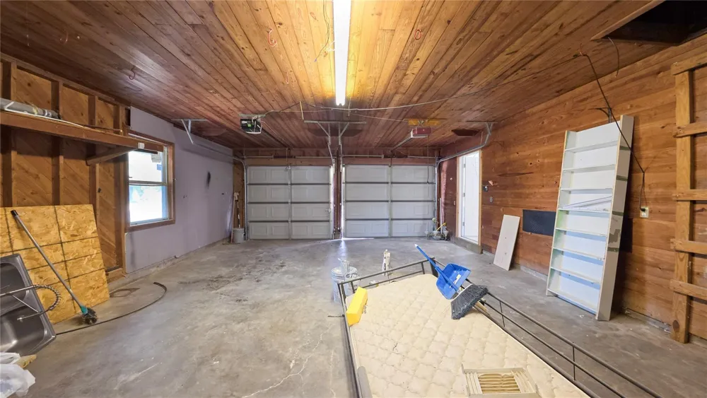 911 Depot Street El Campo, TX 77437