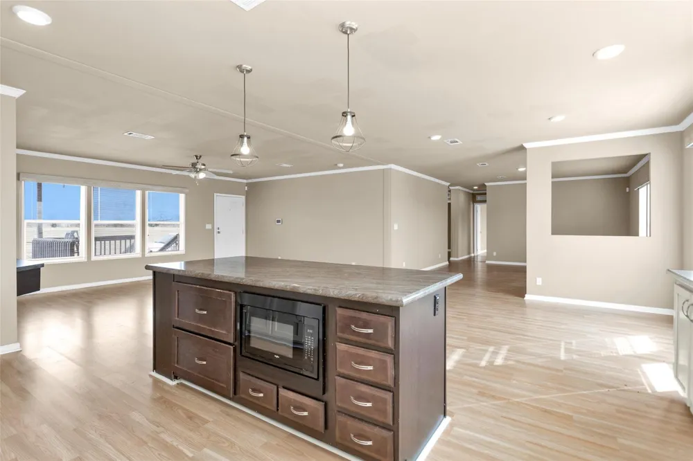 6083 Fm 3060 Midway, TX 75852