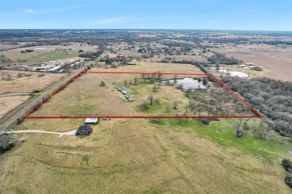 6083 Fm 3060 Midway, TX 75852