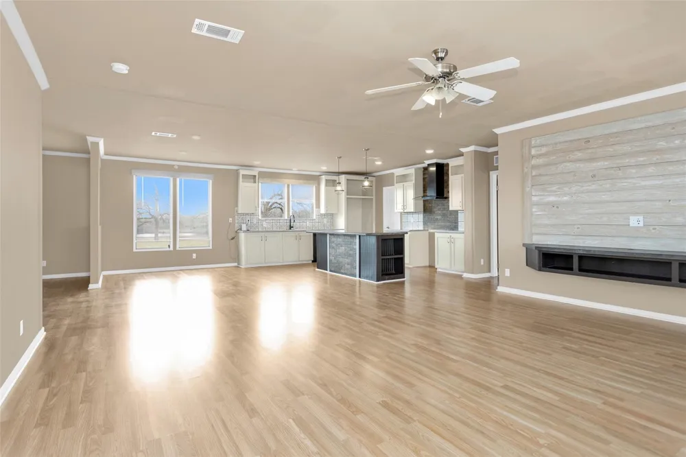 6083 Fm 3060 Midway, TX 75852