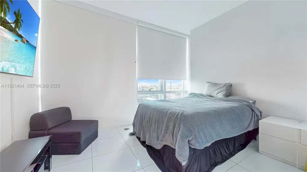 851 NE 1st Ave #1508 Miami, FL 33132