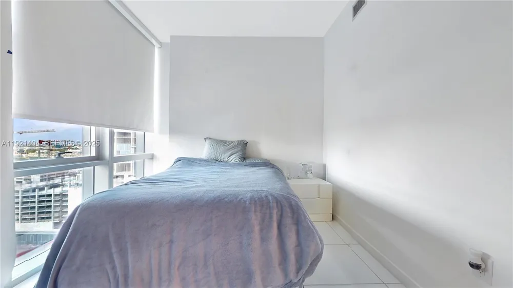 851 NE 1st Ave #1508 Miami, FL 33132