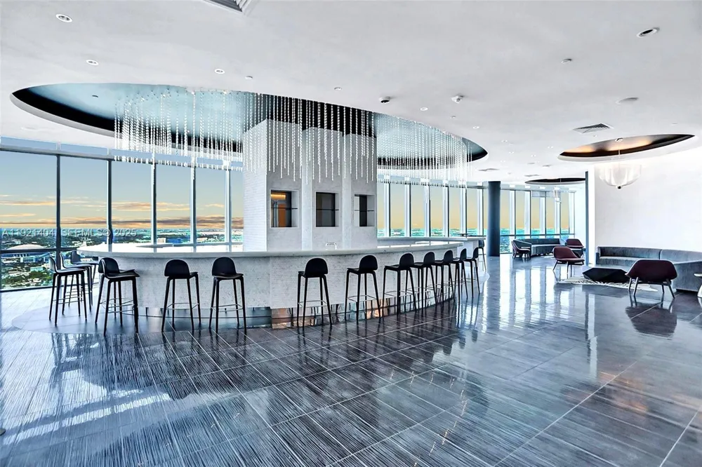 851 NE 1st Ave #1508 Miami, FL 33132