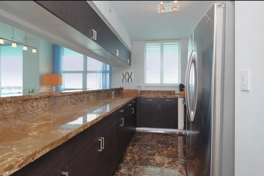650 West Ave #2801 Miami Beach, FL 33139