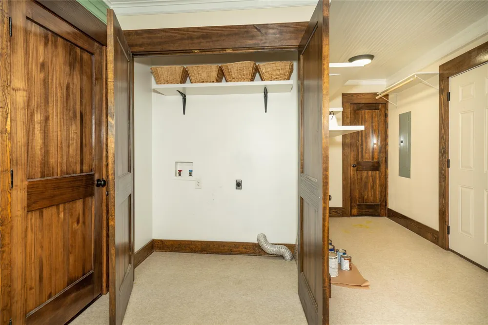 236 S Main Street Grapeland, TX 75844