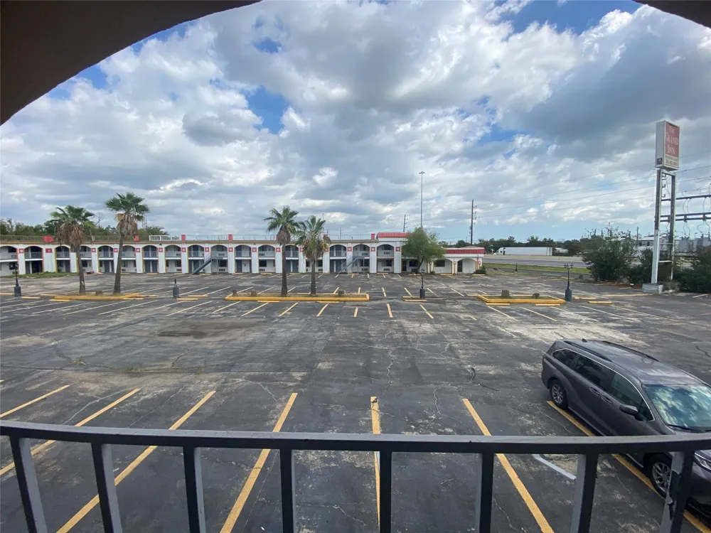 15919 E Freeway Channelview, TX 77530