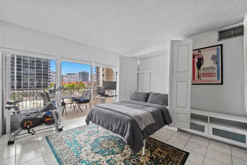 1985 S Ocean Dr #3A