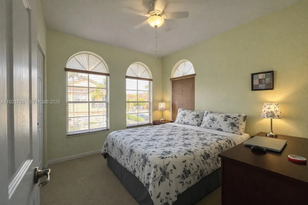 1718 Carvelle Dr #1718 Riviera Beach, FL 33404