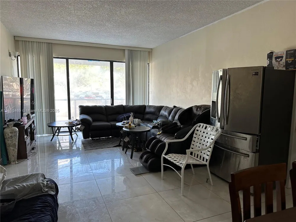 3731 Country Club Dr #129 Aventura, FL 33180