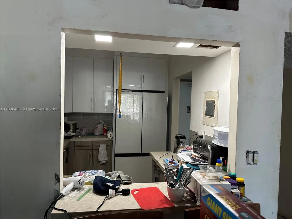 3731 Country Club Dr #129 Aventura, FL 33180