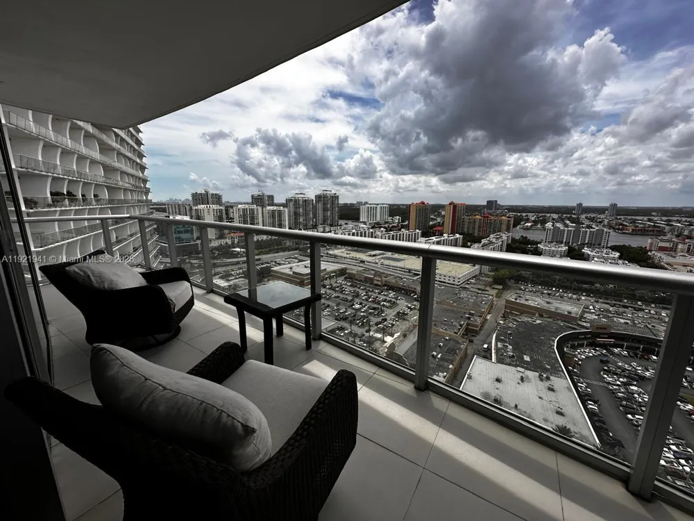 17001 Collins Ave #2601 Sunny Isles Beach, FL 33160