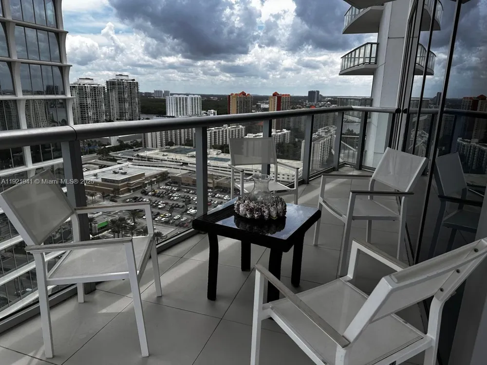 17001 Collins Ave #2601 Sunny Isles Beach, FL 33160