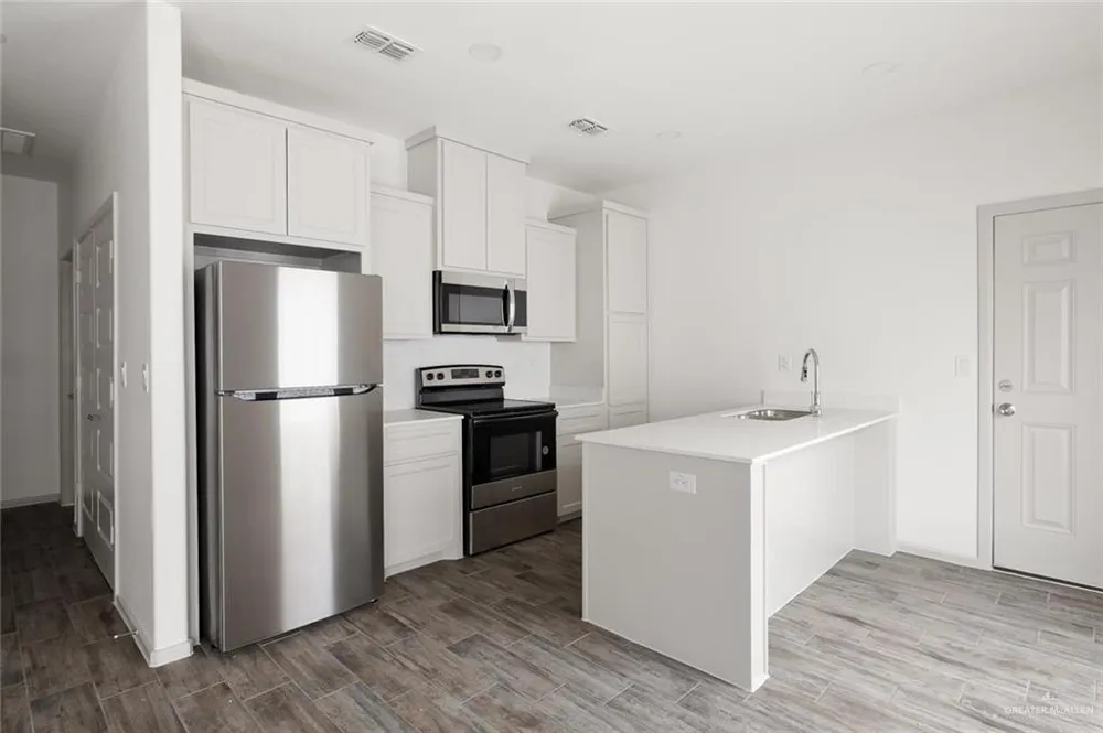 1020 Palm Drive #1 Alamo, TX 78516