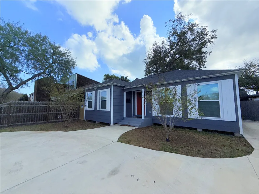 455 Louisiana Avenue Corpus Christi, TX 78404