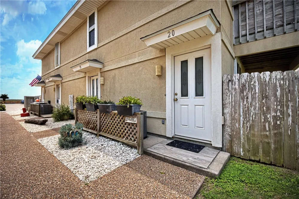 15125 Leeward Drive #20 Corpus Christi, TX 78418