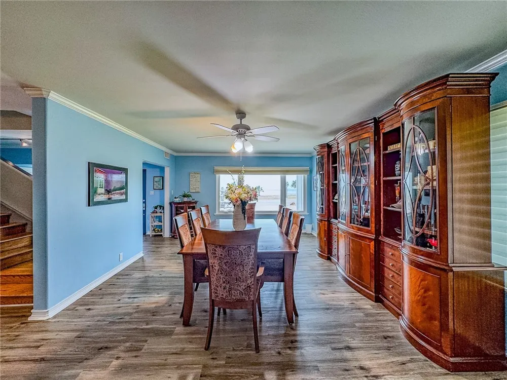 2925 Ocean Drive Corpus Christi, TX 78404