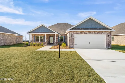 211 Lake Merial Blvd