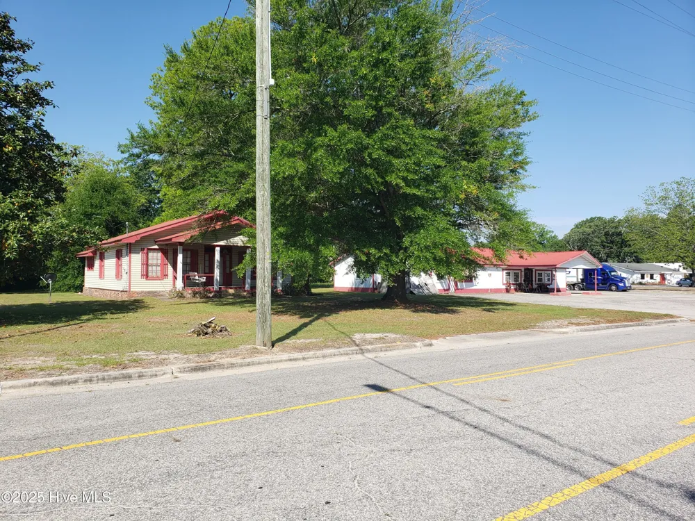 809 Conway Road Fair Bluff, NC 28439