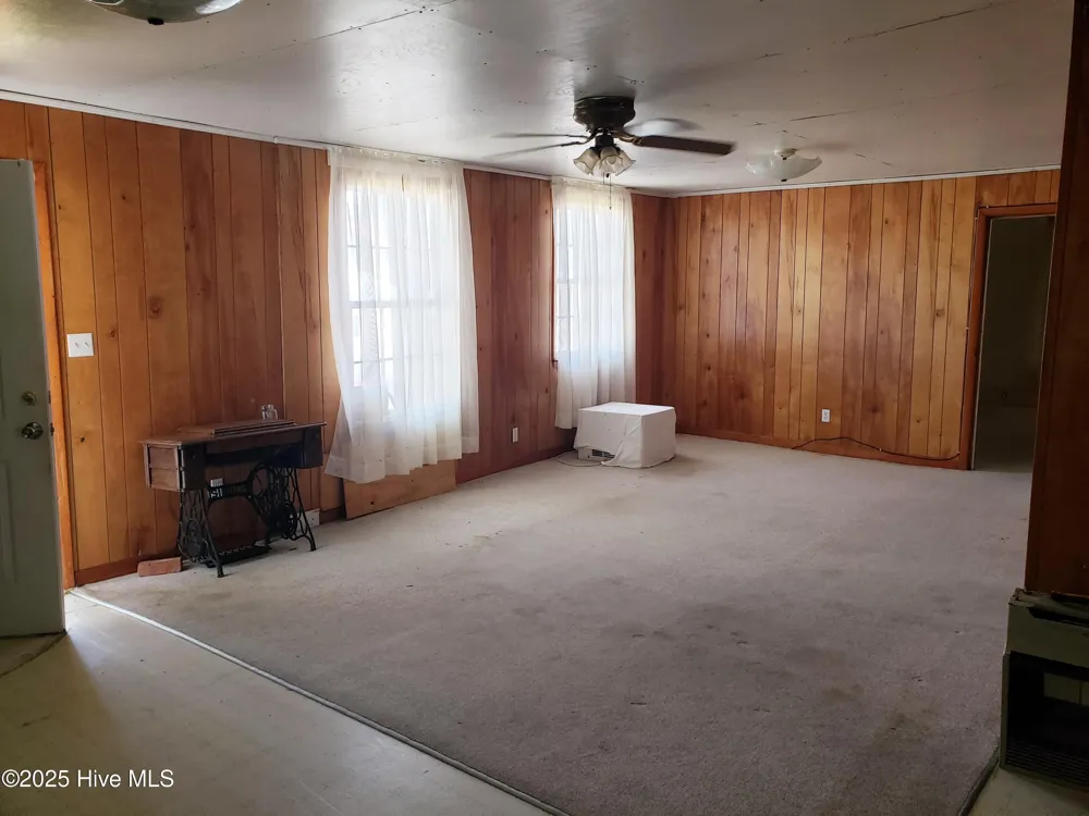 809 Conway Road Fair Bluff, NC 28439