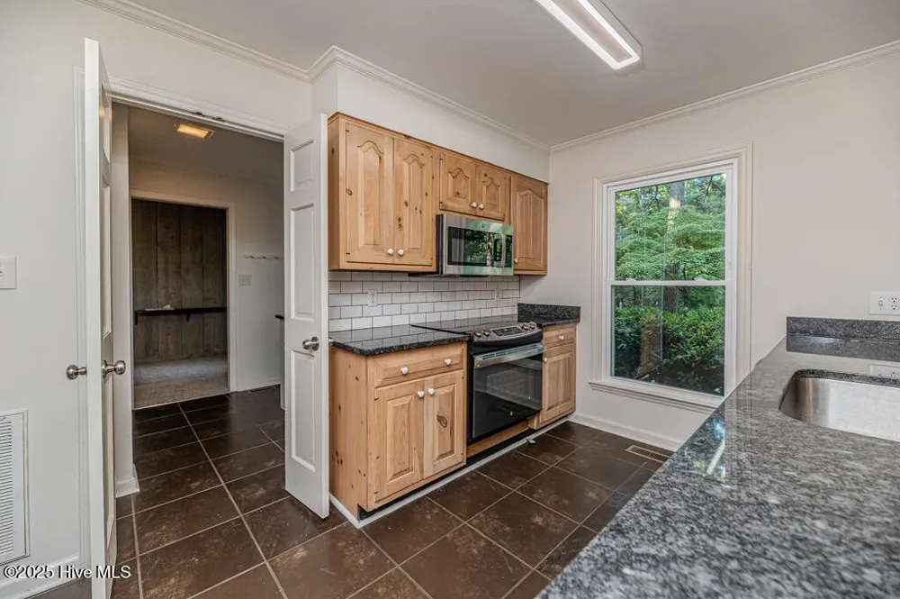 828 Chatham Road Rockingham, NC 28379