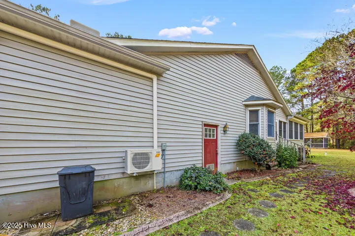 9314 Doris Drive Oriental, NC 28571