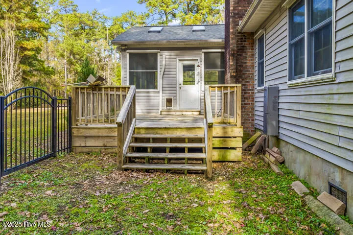 9314 Doris Drive Oriental, NC 28571