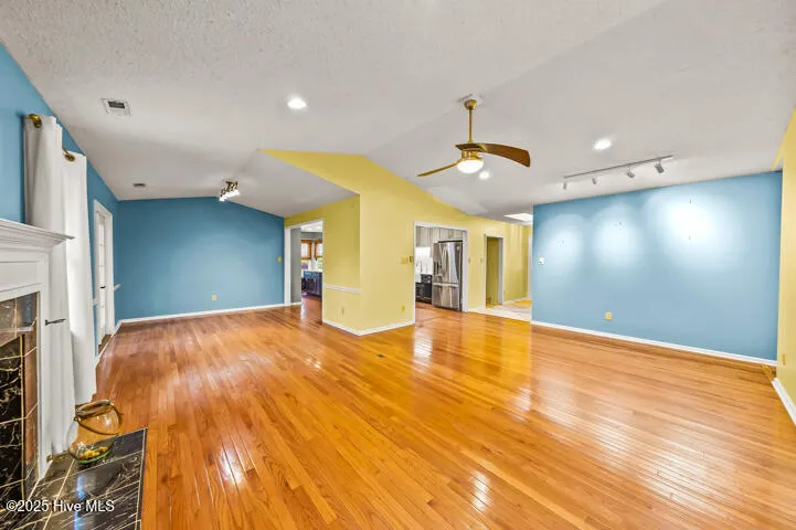9314 Doris Drive Oriental, NC 28571
