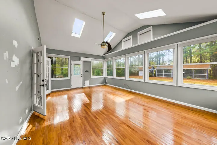 9314 Doris Drive Oriental, NC 28571