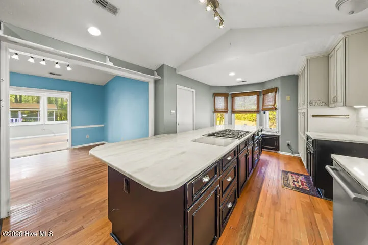 9314 Doris Drive Oriental, NC 28571