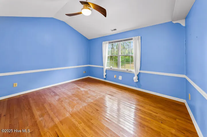9314 Doris Drive Oriental, NC 28571