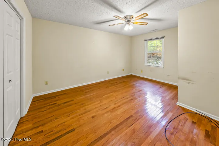9314 Doris Drive Oriental, NC 28571