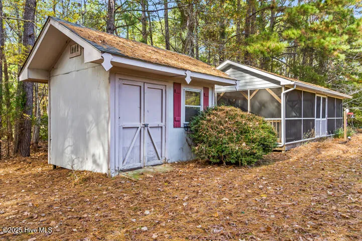9314 Doris Drive Oriental, NC 28571