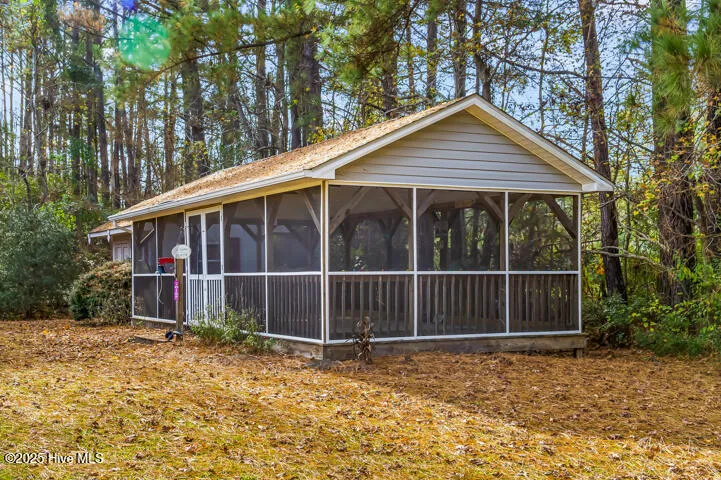 9314 Doris Drive Oriental, NC 28571