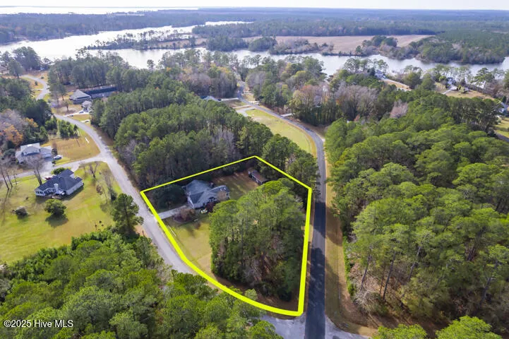 9314 Doris Drive Oriental, NC 28571
