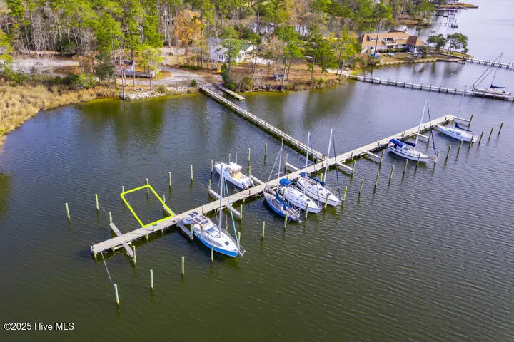 9314 Doris Drive Oriental, NC 28571