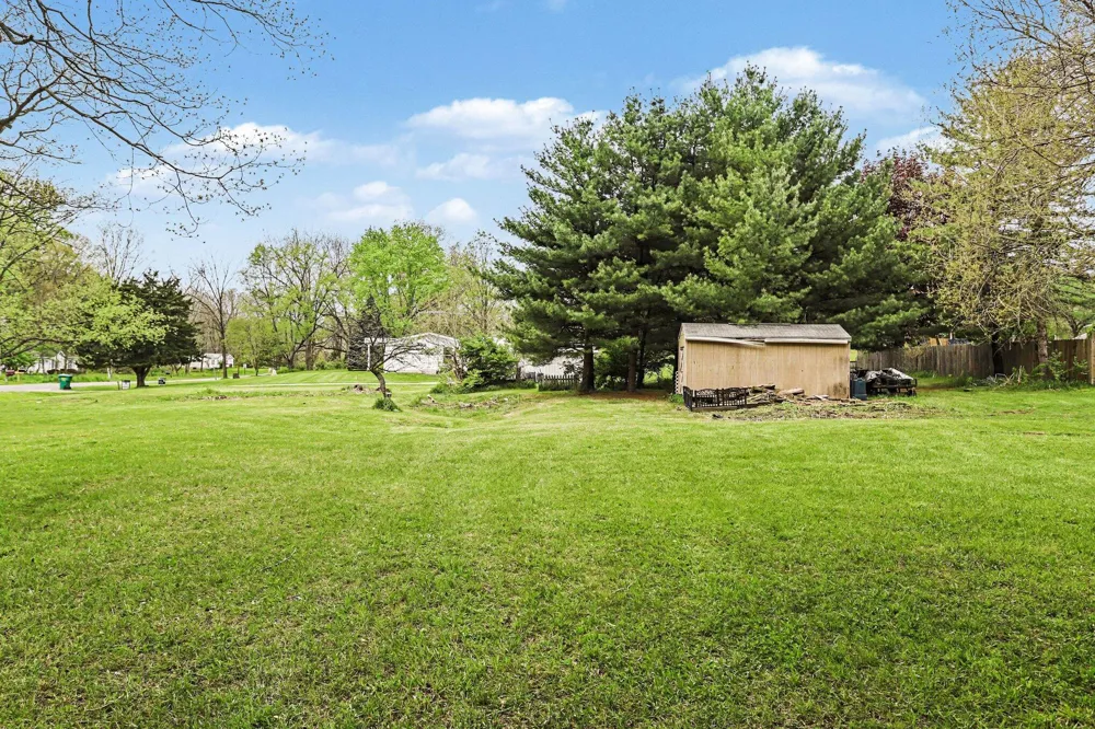 1819 Elizabeth Drive Three Rivers, MI 49093