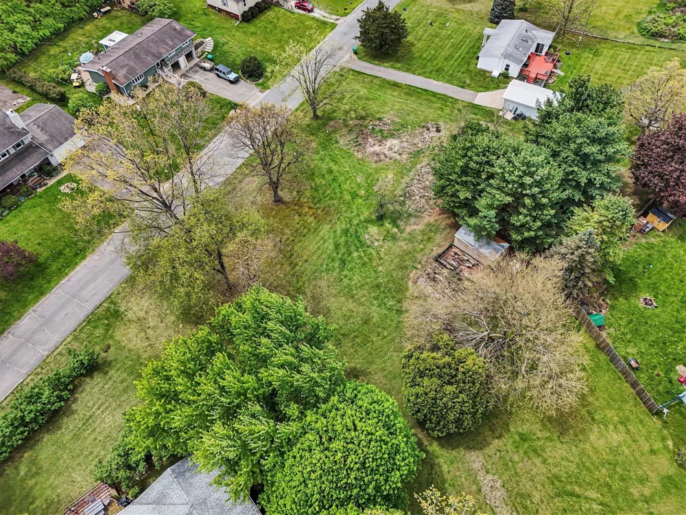 1819 Elizabeth Drive Three Rivers, MI 49093