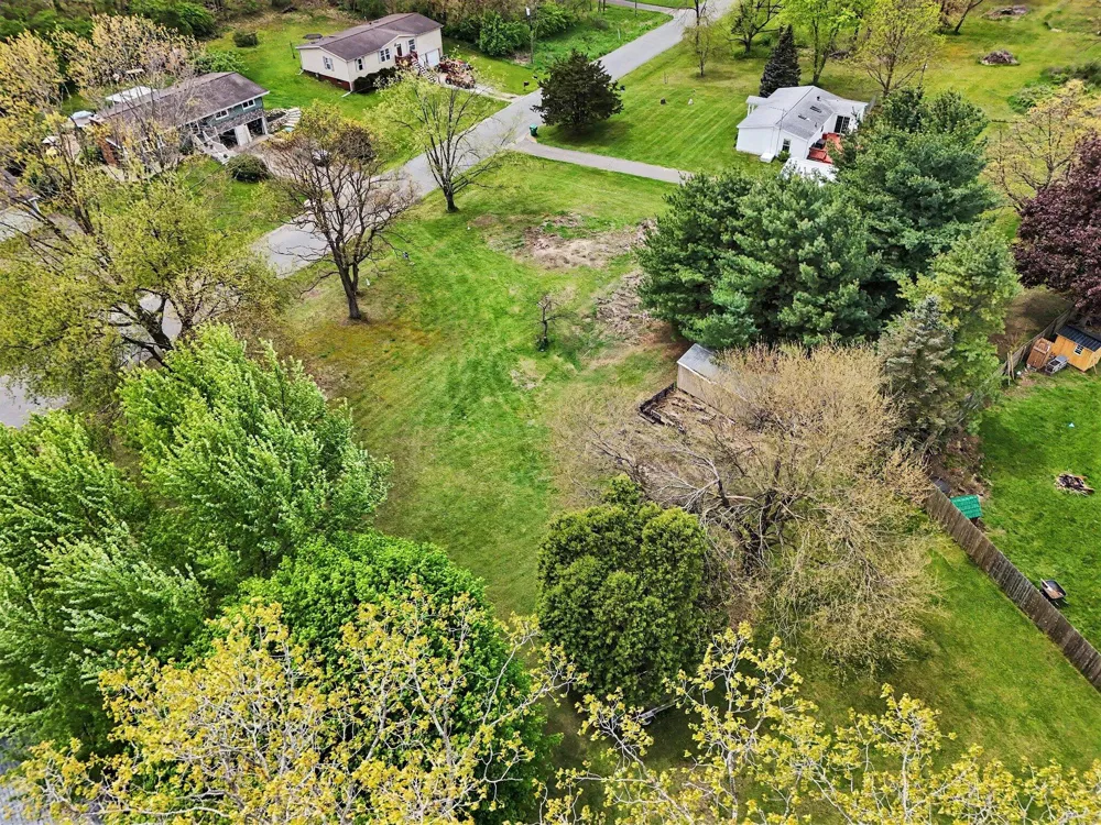 1819 Elizabeth Drive Three Rivers, MI 49093