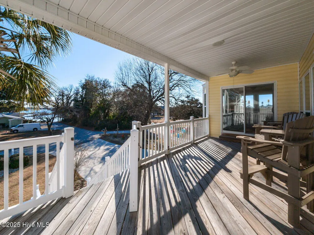 129 Sunset Drive Cedar Point, NC 28584