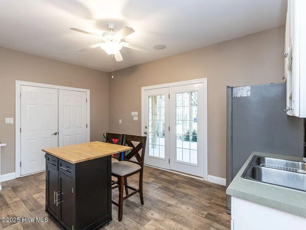 129 Sunset Drive Cedar Point, NC 28584