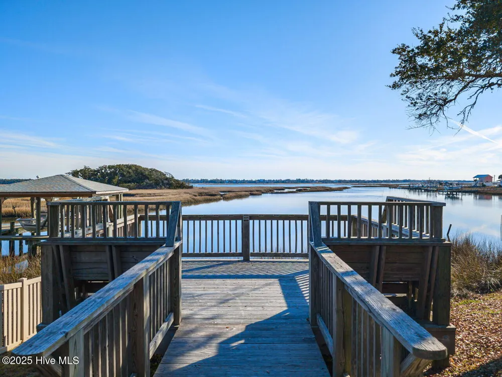 129 Sunset Drive Cedar Point, NC 28584