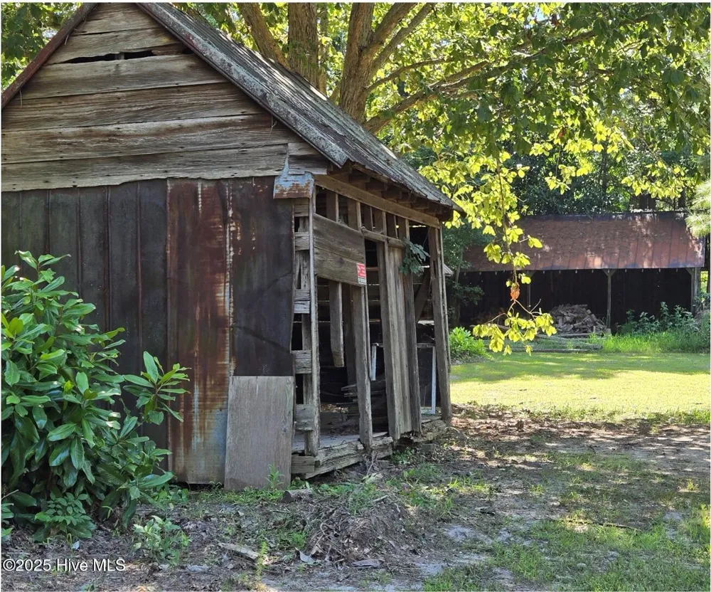 1890 Oneal Road Whitakers, NC 27891