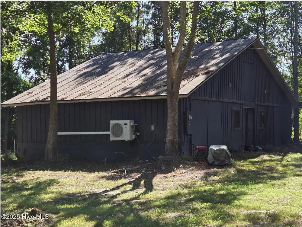1890 Oneal Road Whitakers, NC 27891
