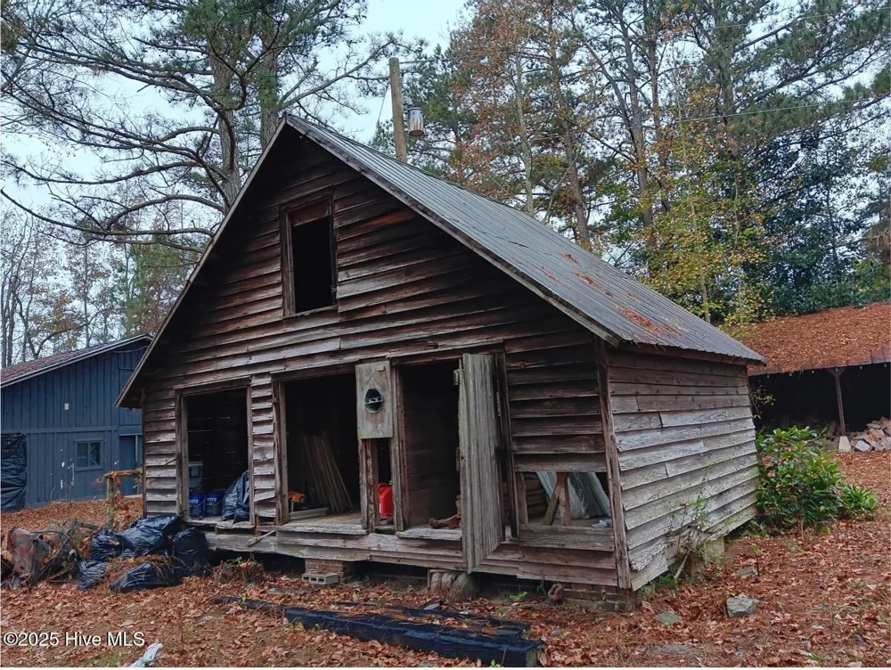 1890 Oneal Road Whitakers, NC 27891