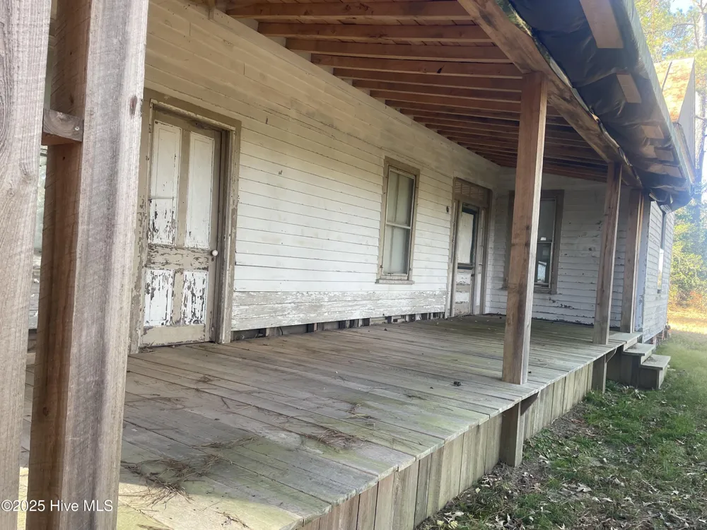 1890 Oneal Road Whitakers, NC 27891