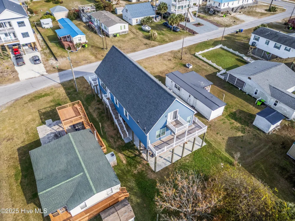 3011 3rd Street Surf City, NC 28445