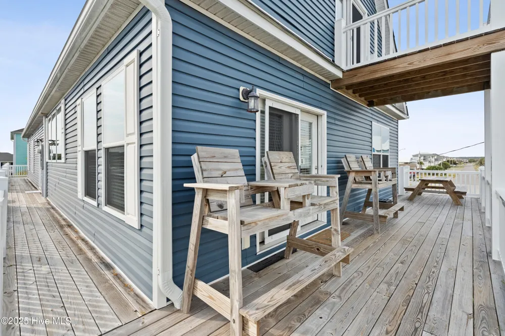 3011 3rd Street Surf City, NC 28445
