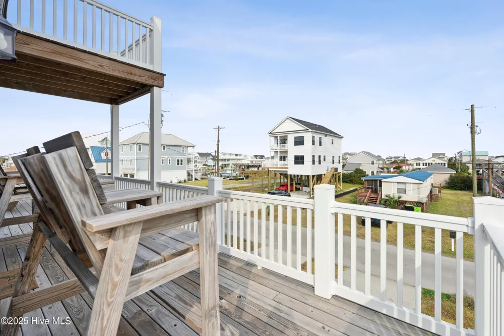 3011 3rd Street Surf City, NC 28445
