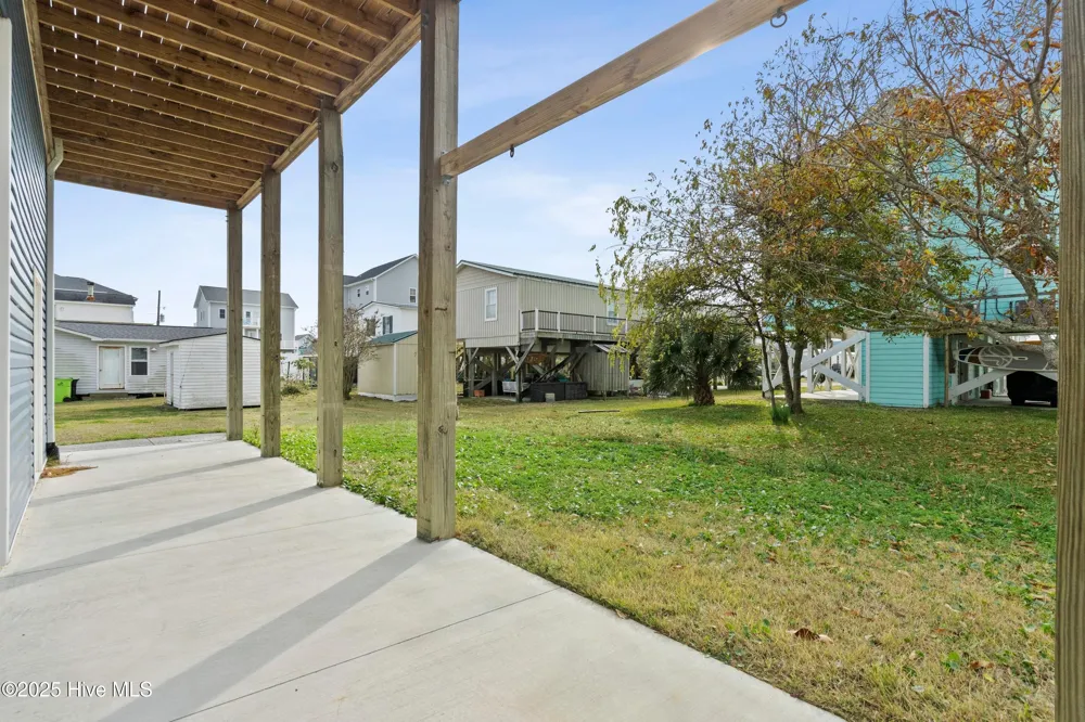 3011 3rd Street Surf City, NC 28445
