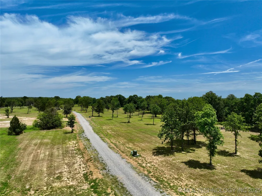 19 Kathy Lane Eufaula, OK 74432